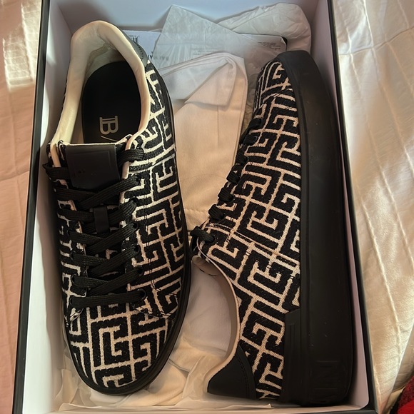 Balmain Men's B-Court Jacquard Monogram Low Top Sneakers - Picture 5 of 5